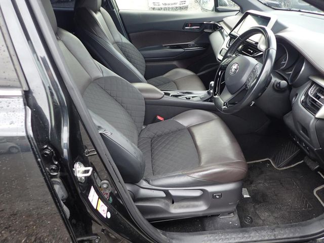 Image for 2018 Toyota C-HR G LED Edition