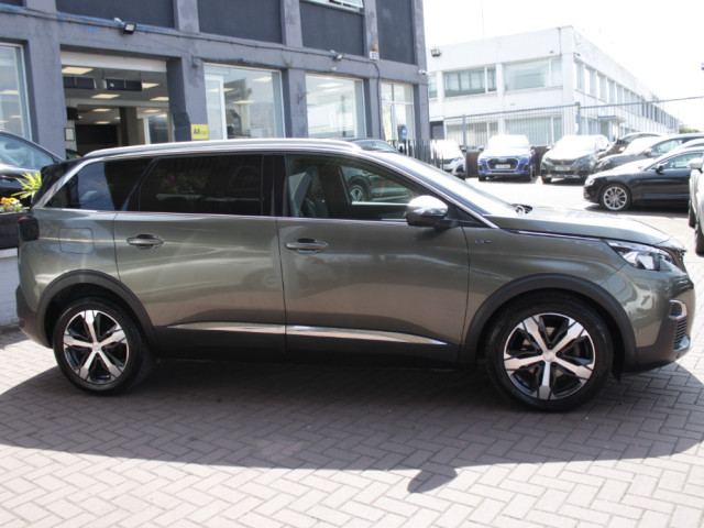 Image for 2019 Peugeot 5008 GT-LINE 5DR 7 SEATER AUTOMATIC MPV // WITH ONLY 75, 000 KM'S // BUY WITH CONFIDENCE AA AND SIMI APPROVED DEALER 2026 // FINANCE ARRANGED // ALL TRADE INS WELCOME //