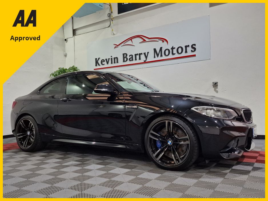 Image for 2017 BMW M2 3.0T 365BHP DCT AUTOMATIC **ORIGINAL IRISH CAR / VERY LOW MILEAGE / APPLE CARPLAY / CRUISE CONTROL / ELECTRIC & MEMORY SEATS / FULL BLACK LEATHER / HEATED FRONT SEATS / SAT NAV / FULL SERVICE RECORD**