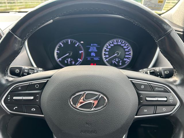 Image for 2019 Hyundai Santa Fe 2.2D Premium Spec *7 SEATER* IMMACULATE CONDITION*Air Conditioning, Multi-Function Steering Wheel, Service History, Cruise Control