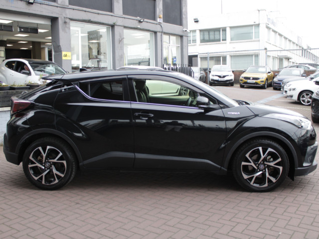 Image for 2017 Toyota C-HR 1.8 5DR SELF CHARGING HYBRID G-SPORT 