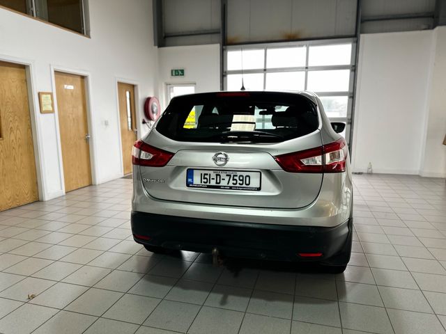 Image for 2015 Nissan Qashqai 1.2 PET SV 5DR