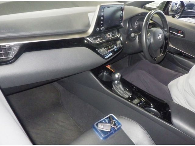 Image for 2020 Toyota C-HR 