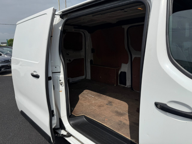 Image for 2017 Peugeot Expert BLUE HDI PROFESSIONAL STANDARD