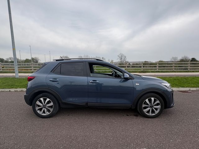 Image for 2022 Kia Stonic 1.0 K2 1 lady owner, reversing camera, Parking sensors, Bluetooth, Multifunctional steering, 3 years warranty, full service history 
