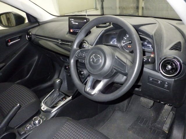 Image for 2017 Mazda Demio Mazda Demio 1.3 litre Auto, perfect first car , Rev Camera , a/c 