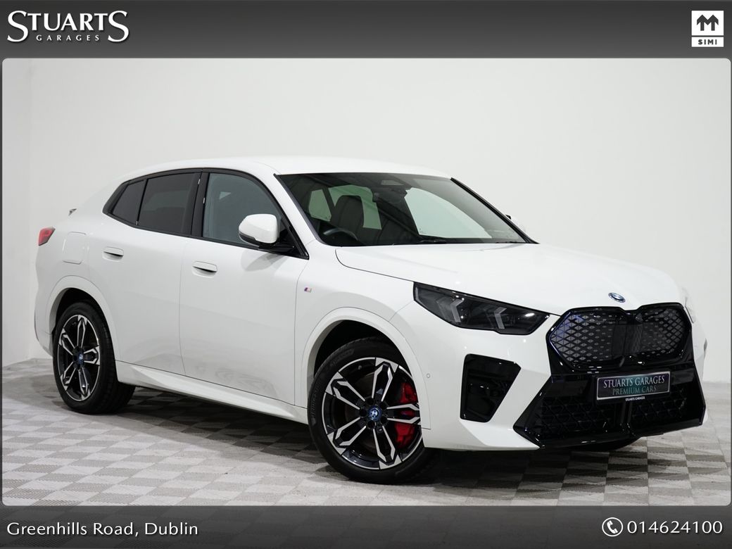 Image for 2024 BMW iX2 IX2 M-SPORT eDRIVE20 M-SPORT PRO: ALPINE WHITE WITH LEATHER AND ALCANTARA INTERIOR, COMFORT ACCESS, HEATED SEATS, FOLDING MIRRORS, PARKING ASSISTANT, 