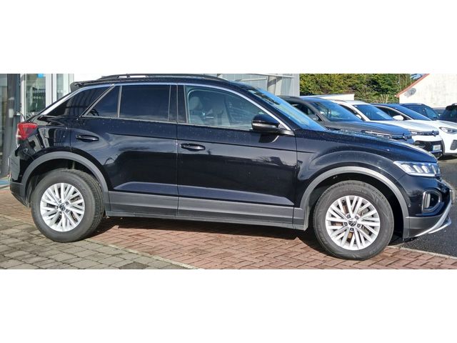 Image for 2024 Volkswagen T-Roc Life 1.0 TSI 110HP **APP CONNECT, REAR VIEW CAMERA, ADAPTIVE CRUISE CONTROL**