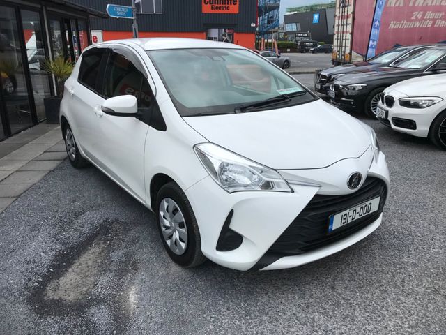 Image for 2019 Toyota Yaris Hybrid Luna