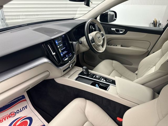 Image for 2021 Volvo XC60 B4 MOM *DIESEL* €140 P/W