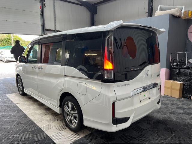 Image for 2021 Honda Stepwagon €28950 2021 HONDA STEPWAGON SPADA G HYBRID SENSING 2.0 7 SEATER AUTOMATIC / CRUISE CONTROL / REVERSE CAMERA / HEATED SEATS / 7 SEATS / AUTOMATIC DOORS AND MORE