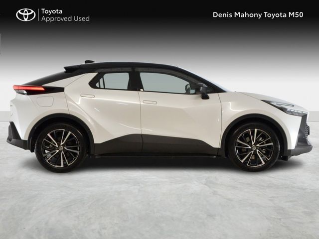 Image for 2025 Toyota C-HR Plug-In Hybrid Sol