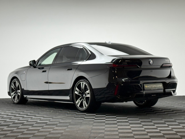 Image for 2024 BMW 7 Series 750E M SPORT XDRIVE SAPPHIRE BLACK