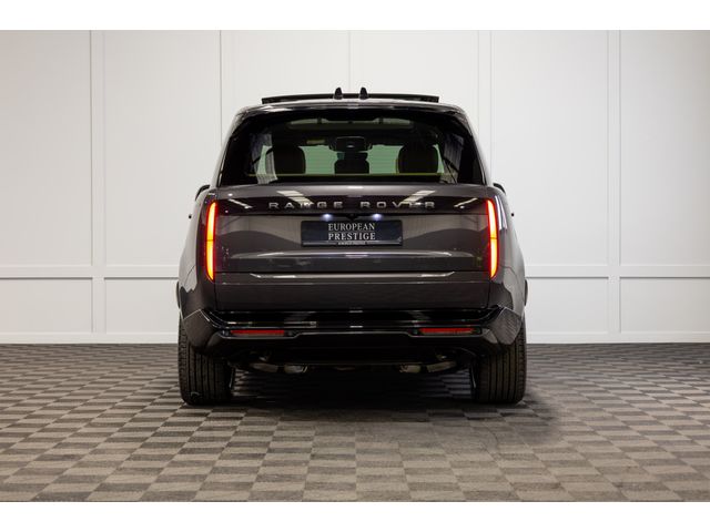 Image for 2026 Land Rover Range Rover P460e SE *Pan Roof