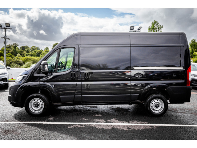 Image for 2026 Citroen Relay 33 L2H2 2.2 Diesel 120HP - €36950 inc vat
