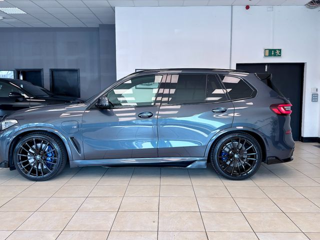 Image for 2021 BMW X5 45e Msport Pro