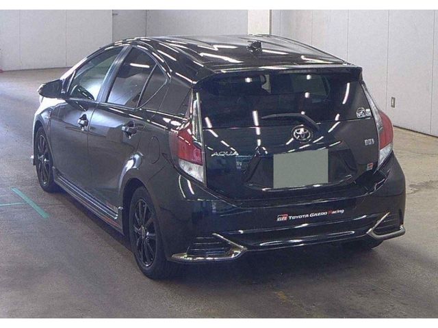 Image for 2018 Toyota Aqua Hybrid