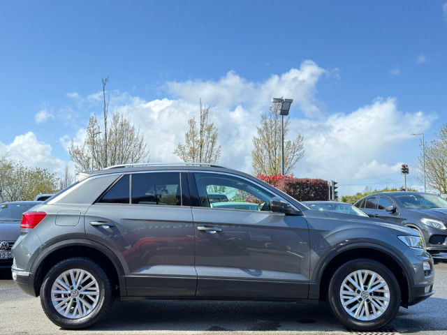 Image for 2019 Volkswagen T-Roc DESIGN 1.0 TSI 115HP 5DR *1 OWNER & LOW KMS*