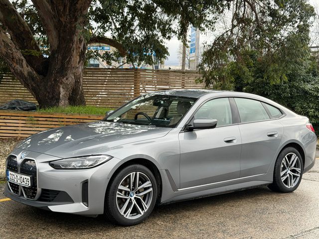 Image for 2022 BMW i4 Harman/Kardon. Head-Up Display. Cream Leather