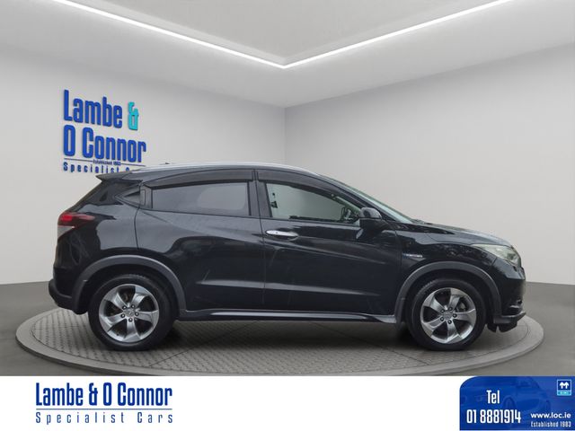 Image for 2015 Honda Vezel * SELF CHARGING HYBRID * AUTOMATIC * REVERSE CAMERA / ANDRIOD AUTO / CARPLAY * 
