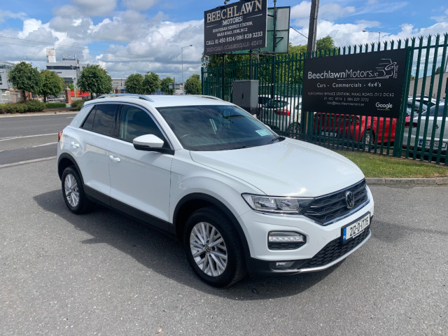 Image for 2021 Volkswagen T-Roc 2.0 TDI 115 BHP COMMERCIAL // PRICE EXCL. VAT // 07/26 CVRT // ONE OWNER // DOCUMENTED SERVICE HISTORY // CRUISE, ALLOY WHEELS AND PARKING SENSORS // 