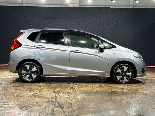 Image for 2019 Honda Fit HYBRID 1.5L AUTOMATIC - CRUISE CONTROL - FULLY ELECTRIC WINDOWS - HEATING / AC CONTROLS