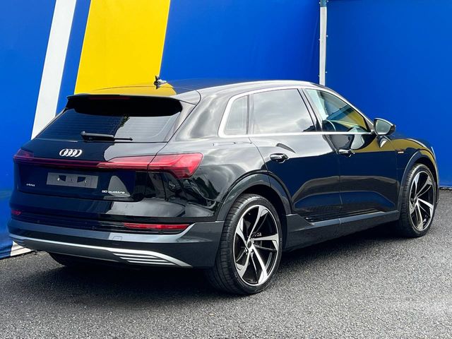 Image for 2021 Audi e-tron 50 QUATTRO // ADAPTIVE AIR SUSPENSION // NEW 22" RSQ8 ALLOYS // MULTIMEDIA DISPLAY