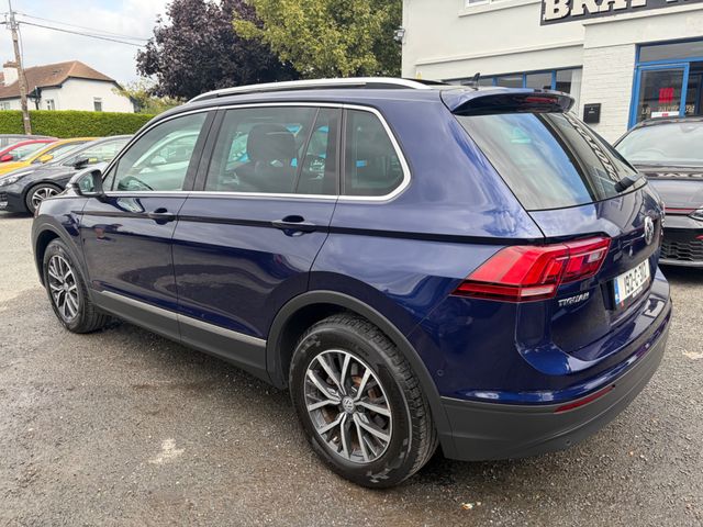 Image for 2019 Volkswagen Tiguan 2019 VW TIGUAN CL 1.5TSI PAN ROOF LOW KMS