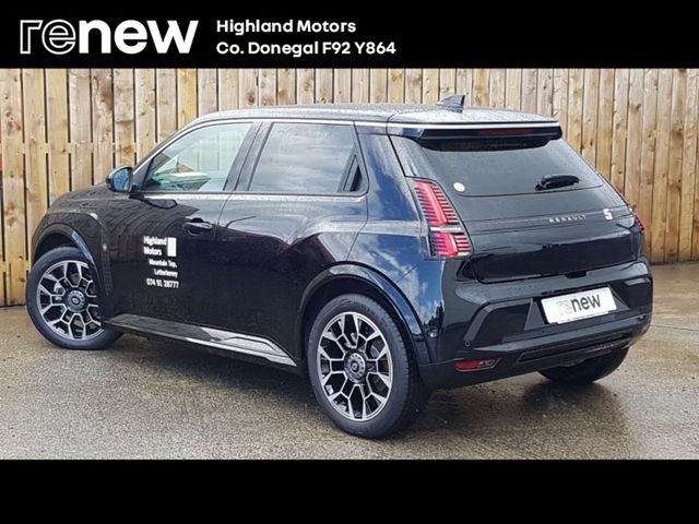 Image for 2026 Renault 5 Roland Garros 52kWh 150hp