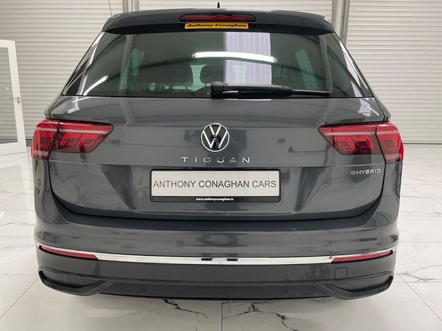 Image for 2023 Volkswagen Tiguan 