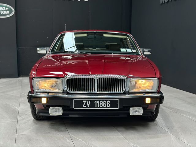 Image for 1989 Daimler XJ Series XJ40 4.0 4DR AUTO
