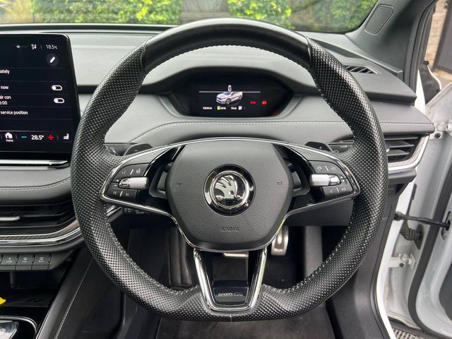 Image for 2023 Skoda Enyaq 60 IV SPORTLINE ** BIG SPEC ** // PANORAMIC SUNROOF // LEATHER/ALCANTARA HEATED SEATS // 20" DIAMOND CUT ALLOYS