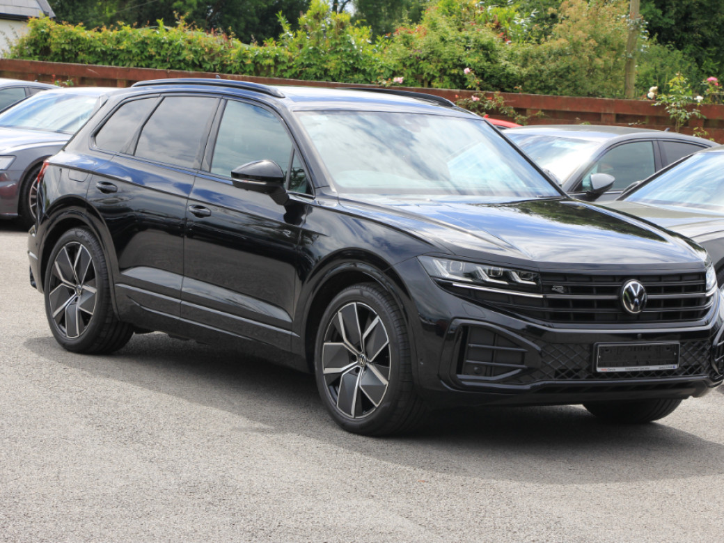 Image for 2025 Volkswagen Touareg R Line Black Edition 286 Bhp 2 Seat Commercial 