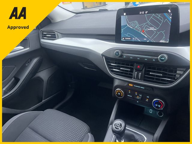 Image for 2019 Ford Focus ZETEC 1.0cc FREE DELIVERY