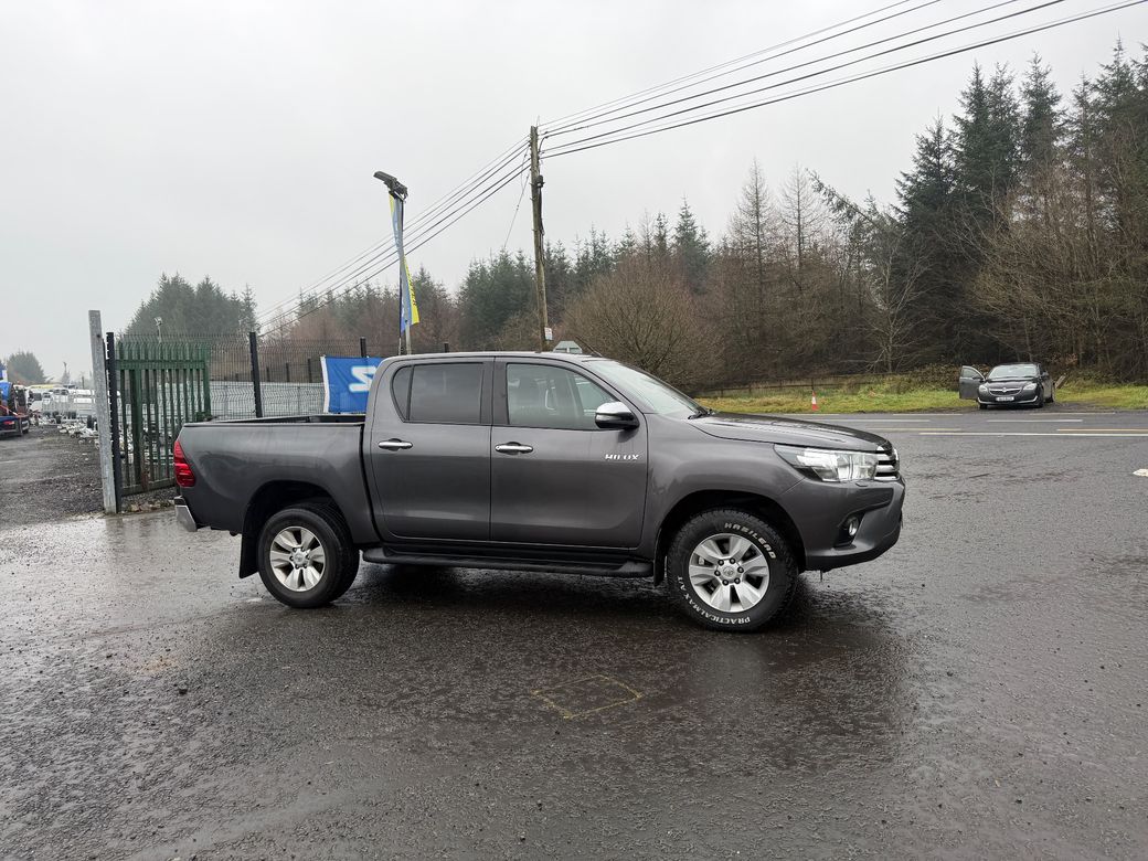 Image for 2017 Toyota Hilux Double CAB SR5 4DR Crewcab