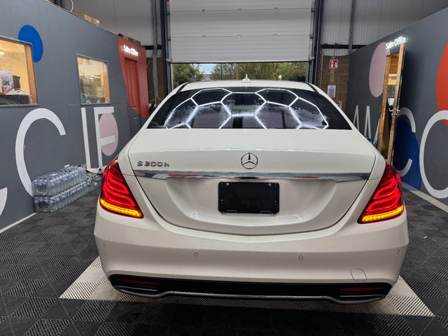 Image for 2015 Mercedes-Benz S Class 2015 MERCEDES-BENZ S CLASS S300H AMG LINE AUTOMATIC 2.2/ CRUISE CONTROL / PARKING CAMERA / ELECTRIC MEMORY & HEATED SEATS / PADDLE SHIFTERS/ LEATHER INSIDE AND MORE