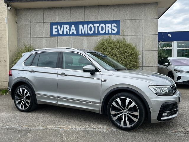 Image for 2020 Volkswagen Tiguan R-LINE 2.0 DIESEL MANUAL //HIGH SPEC//FULL LEATHER HEATED SEATS//PANORAMIC GLASS ROOF//SAT NAV//REVERSE CAMERA//KEYLESS ENTRY//ADAPTIVE CRUISE CONTROL//