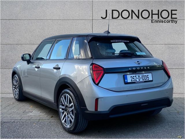 Image for 2025 Mini Cooper Cooper Classic Auto