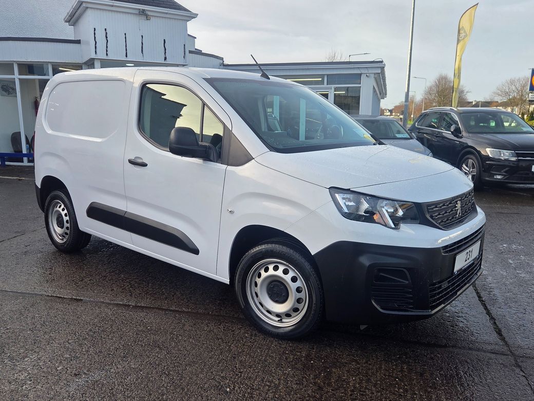 Image for 2023 Peugeot Partner BLUEHDI PROFESSIONAL PREMIUM PLUS L1