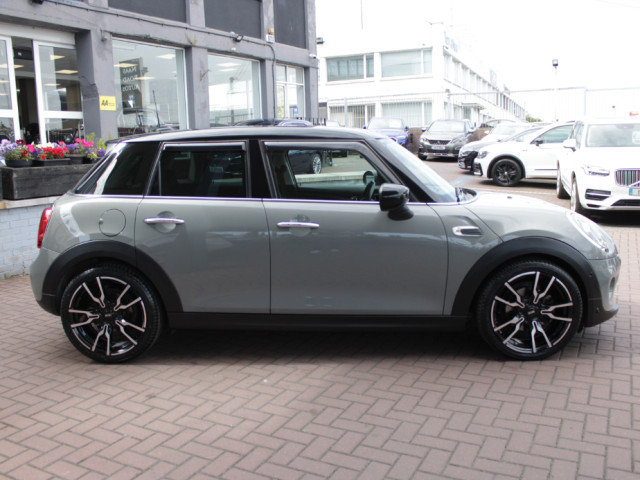 Image for 2021 Mini Cooper D 1.5D 5DR HATCHBACK AUTOMATIC // WITH ONLY 116, 000 KM'S // BUY WITH CONFIDENCE AA AND SIMI APPROVED DEALER 2026 // FINANCE ARRANGED // ALL TRADE INS WELCOME //