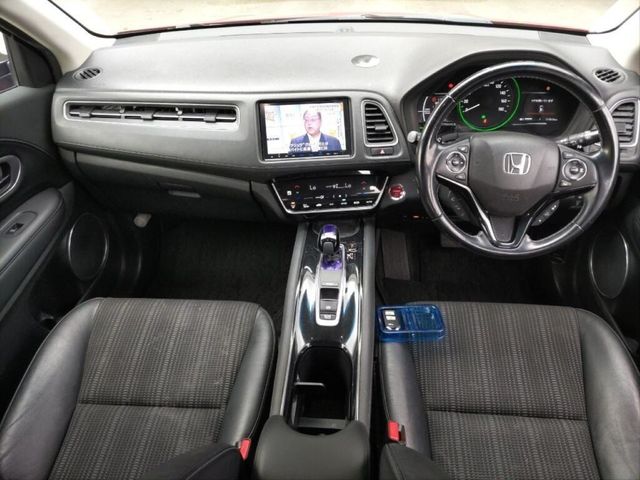 Image for 2017 Honda Vezel 1.5 HYBRID AUTOMATIC - FACTORY ALLOYS - BLACK HALF LEATHER