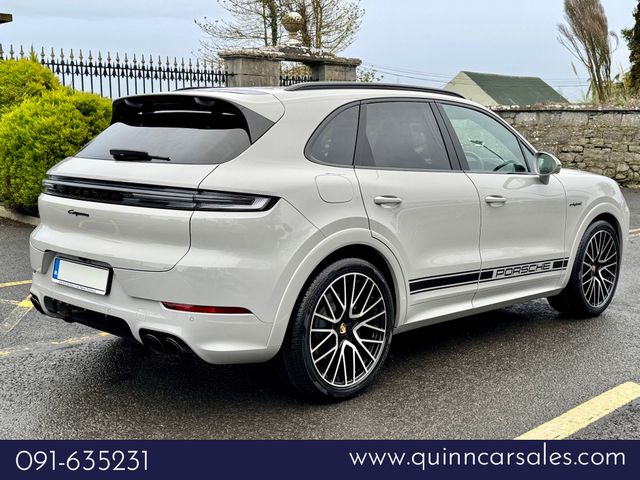Image for 2024 Porsche Cayenne 3.0 V6 E-HYBRID AUTO==HUGE SPEC==COST €153K NEW==