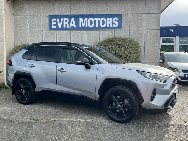 Image for 2019 Toyota Rav4 HYBRID SPORT AUTOMATIC 2.5 PETROL //HALF LEATHER HEATED SEATS//FULL TOYOTA HISTORY//REVERSE CAMERA//KEYLESS ENTRY//ADAPTIVE CRUISE CONTROL//SAT NAV//