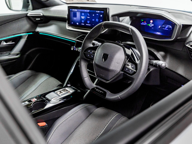 Image for 2025 Peugeot 2008 E-GT 54kWh 155HP