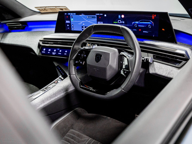Image for 2025 Peugeot 5008 E-GT 73kWh 210PS - 7 Seats