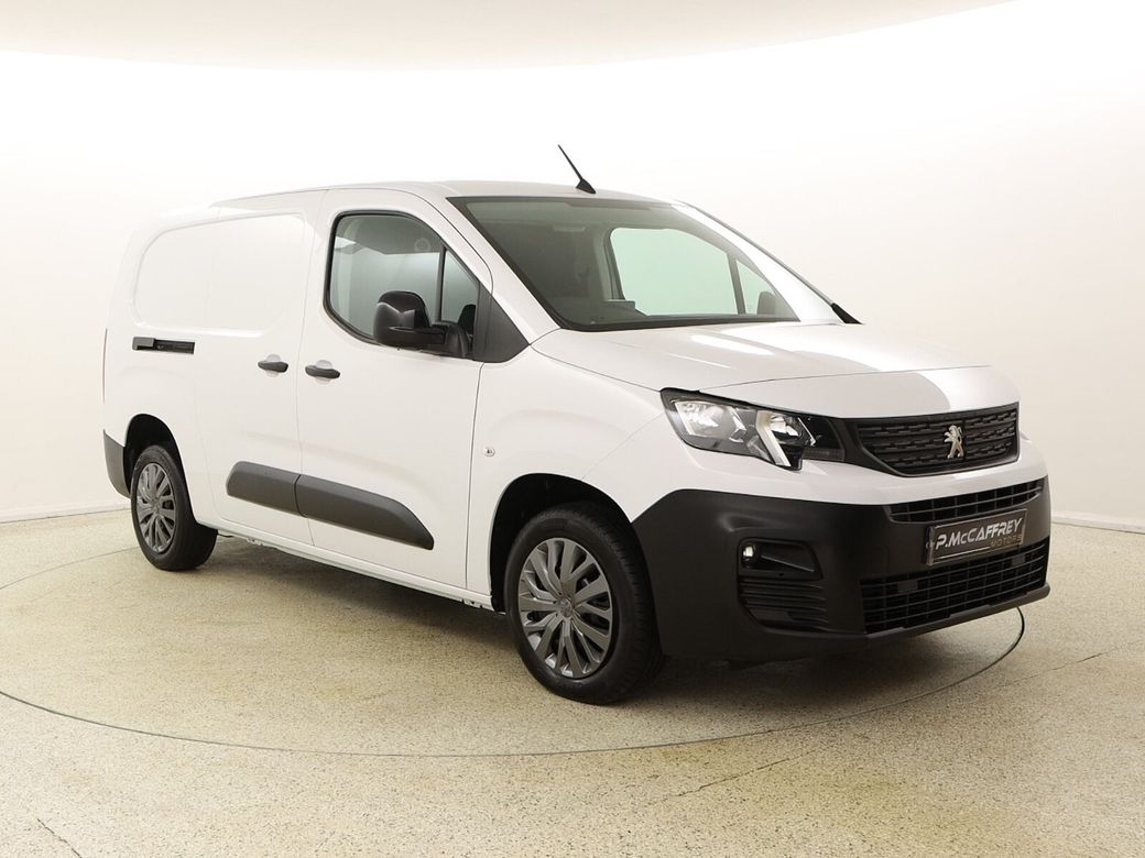 Image for 2022 Peugeot Partner 