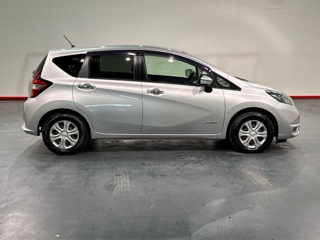 Image for 2019 Nissan Note E-POWER HYBRID - PUSH START/STOP BUTTON - PARKING SENSORS - LANE ASSIST