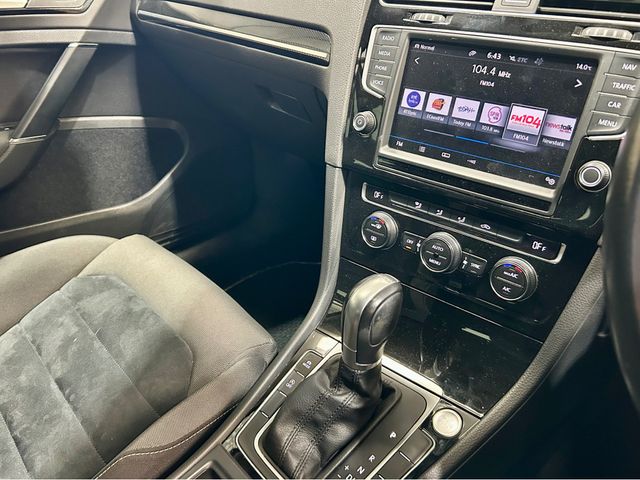 Image for 2016 Volkswagen Golf 1.4 Highline