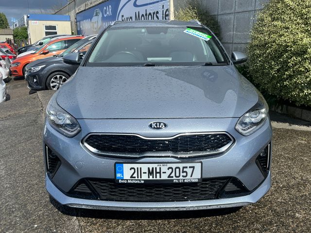 Image for 2021 Kia Ceed ESTATE PLUG IN HYBRID AUTOMATIC 1.6 PETROL //FULL KIA SERVICE HISTORY//KEYLESS ENTRY//REVERSE CAMERA//HALF LEATHER SEATS//