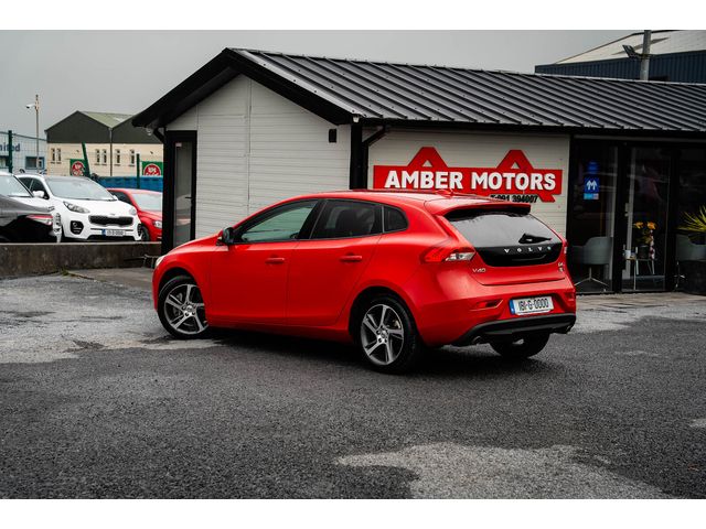 Image for 2018 Volvo V40 2.0 D4 (190hp) ES